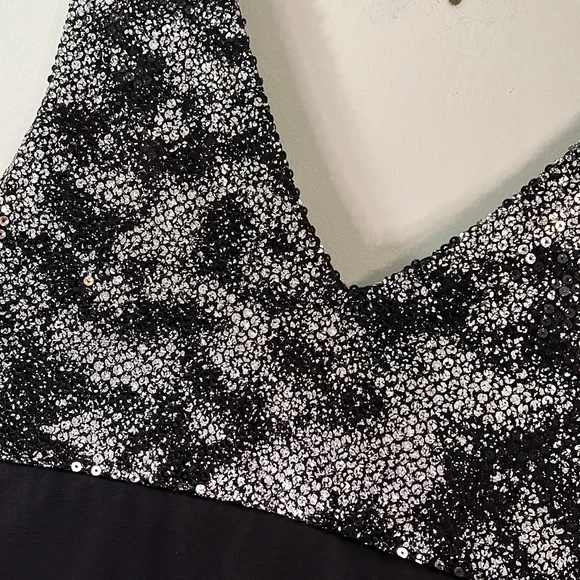 Women’s Studio Y Dress Sequin Black/Silver XL - Picture 4 of 7